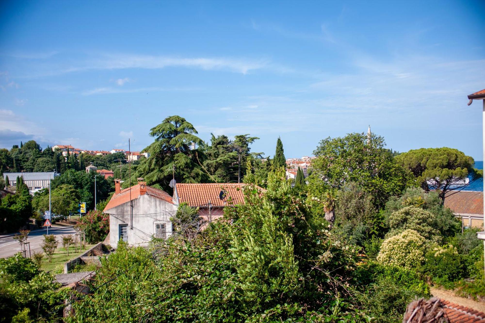 Aparthotel Luna Tsuki Two à Rovinj Extérieur photo